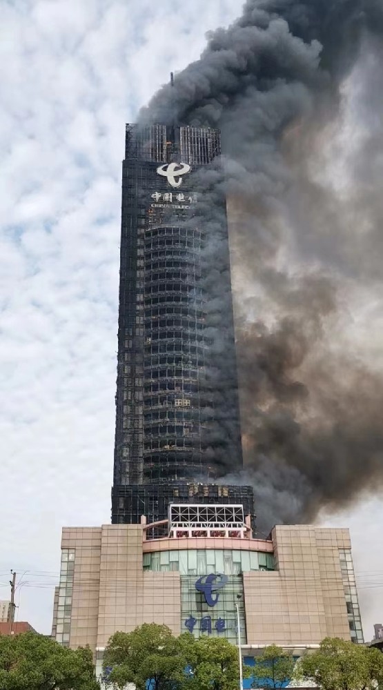 長沙電信大廈火災再敲警鐘！超高層建筑消防難題何解？